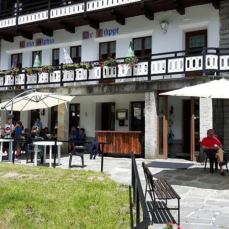 Casa Alpina De Filippi Hotel Macugnaga Exterior photo